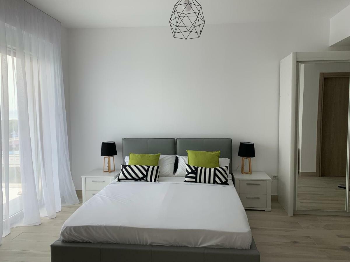 Vela Luxury Sea View Apartments - Marina Surf Navodari Exterior photo