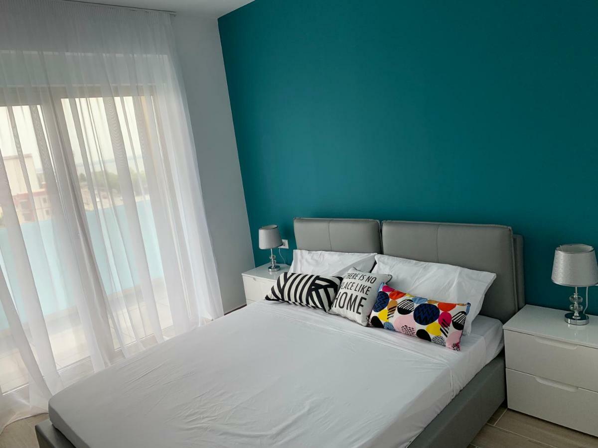 Vela Luxury Sea View Apartments - Marina Surf Navodari Exterior photo